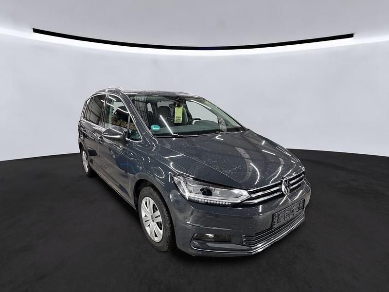 Gebraucht VW Touran Highline 150 PS (110 kW) 2022 Uranograu Van / Kleinbus