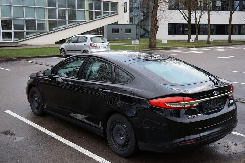 Gebraucht Ford Mondeo 165 PS (121 kW) 2019 Schwarz Limousine