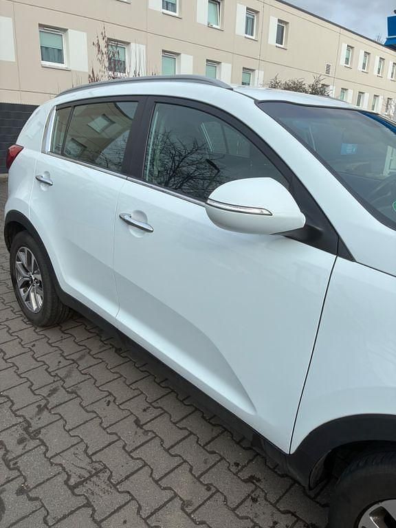 Gebraucht Kia Sportage Vision 116 PS (85 kW) 2015 Weiß SUV