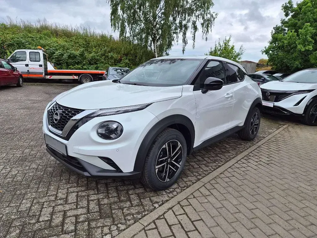 Neu Nissan Juke N-Connecta 114 PS (83 kW) 2026 Pearl white SUV