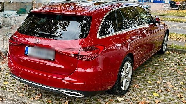 Gebraucht Mercedes C300e 313 PS (230 kW) 2025 Rot Kombi
