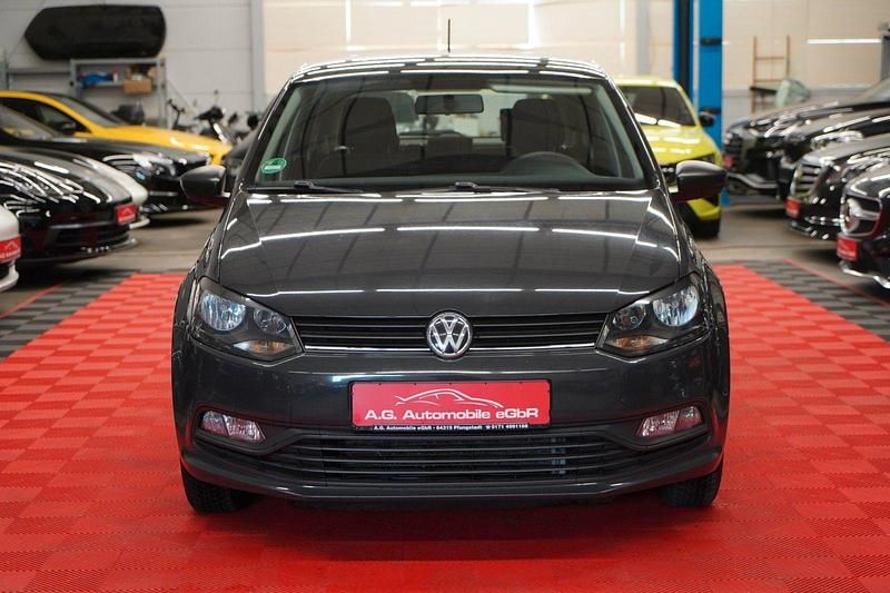 Gebraucht VW Polo Trendline 60 PS (44 kW) 2016 Grau Kleinwagen