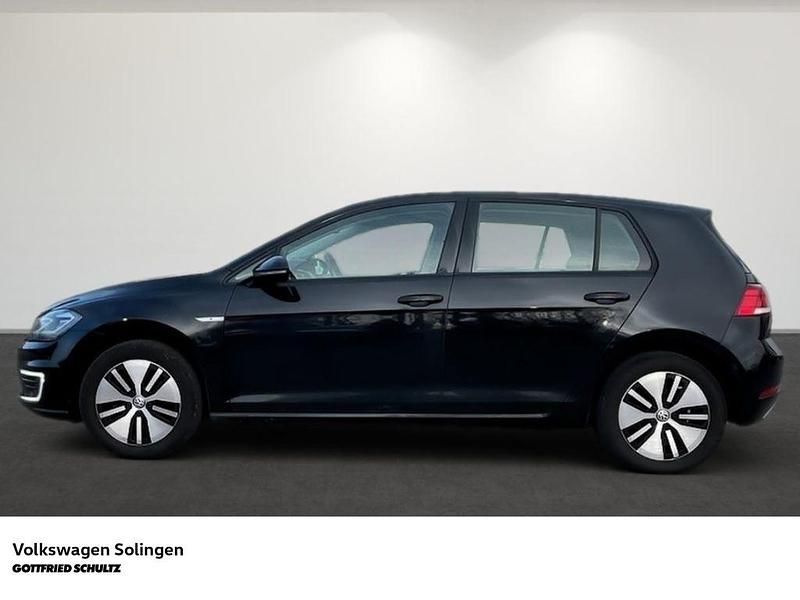 Gebraucht VW Golf 100 kW (136 PS) 2020 Schwarz Limousine