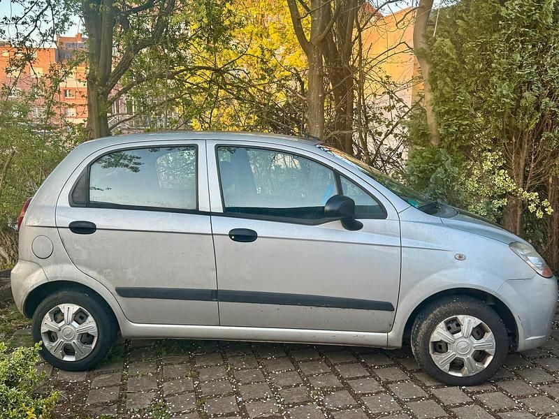Second-hand Chevrolet Matiz 67 CP (49 kW) 2009 Argintiu Hatchback