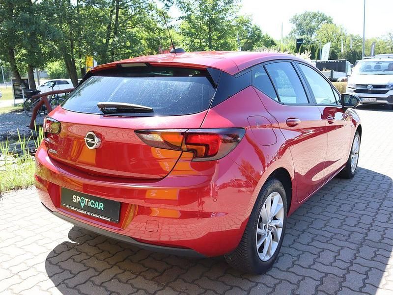 Gebraucht Opel Astra Edition 145 PS (106 kW) 2021 Rot Limousine