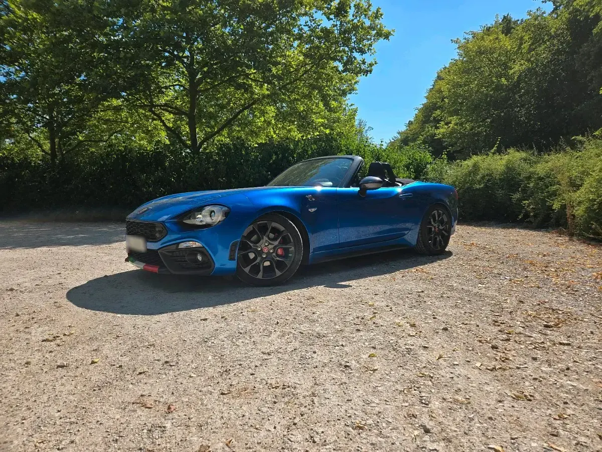 Gebraucht Abarth 124 Spider 170 PS (125 kW) 2019 Blau Cabrio