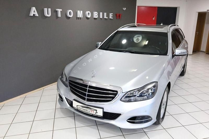 Gebraucht Mercedes E220 Elegance 170 PS (125 kW) 2015 Silber Limousine