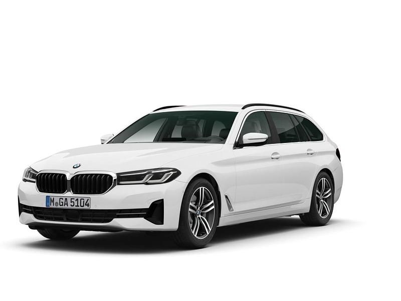 Weiß Gebraucht 2022 BMW 520 Sport Line Kombi | 34.340 € (Fairer Preis) - Bild 1/4