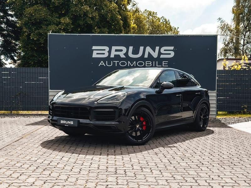 Schwarz Gebraucht 2023 Porsche Cayenne Coupe GTS Sport Coupé | 112.990 € (Fairer Preis) - Bild 1/4