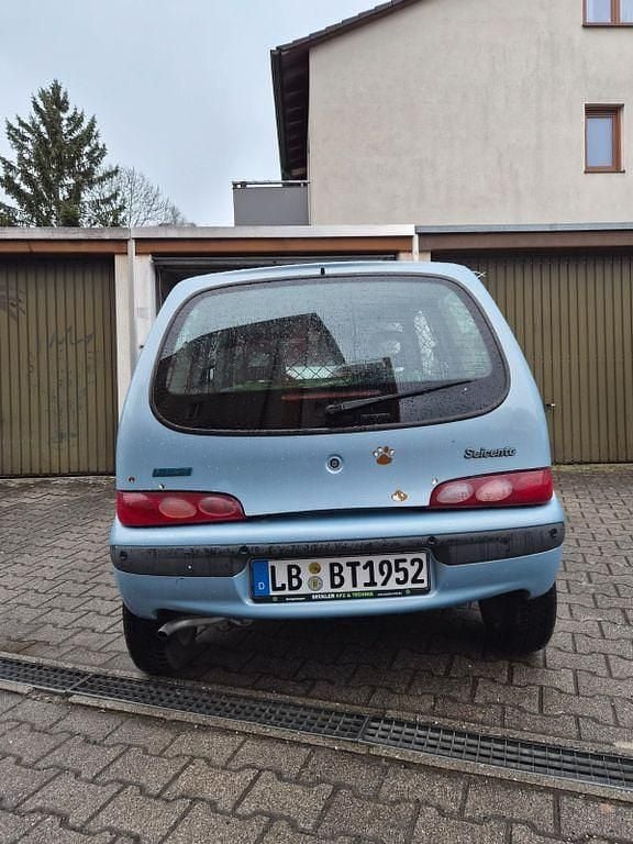 Gebraucht Fiat Seicento 54 PS (39 kW) 2001 Blau Kleinwagen