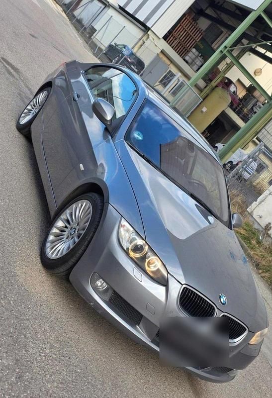 Gebraucht BMW 320 170 PS (125 kW) 2008 Grau Coupé