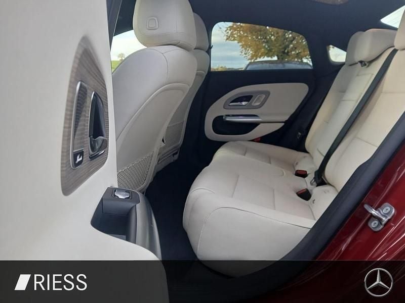 Gebraucht Mercedes CLA 250+ Progressive 200 kW (272 PS) 2025 Rot Limousine