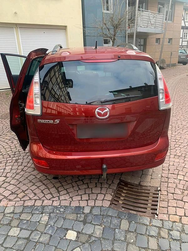 Gebraucht Mazda 5 115 PS (84 kW) 2009 Rot Van / Kleinbus