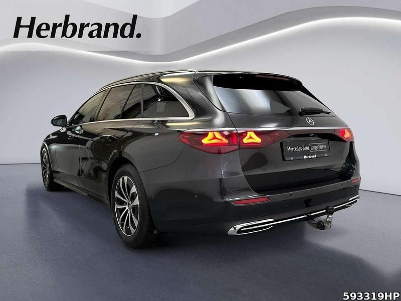 Gebraucht Mercedes E220 Avantgarde 197 PS (144 kW) 2025 Metalliclack graphitgrau Kombi