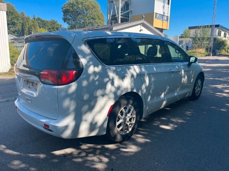 Gebraucht Chrysler Pacifica 291 PS (214 kW) 2017 Weiß SUV