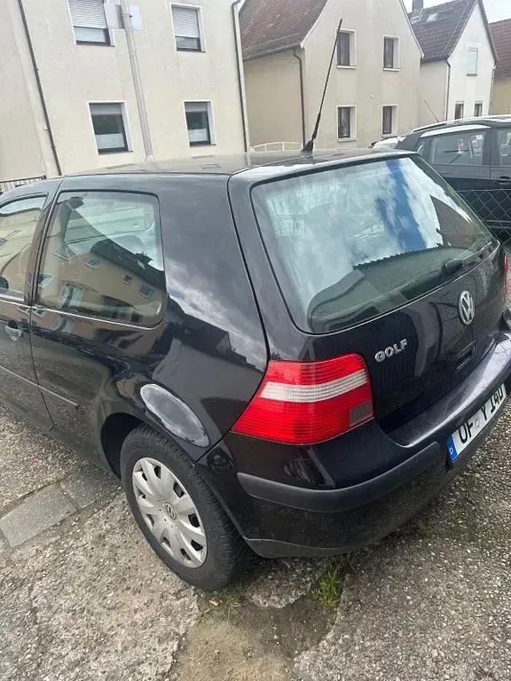 Brugt VW Golf IV Basis 75 HK (55 kW) 2003 Sort Sedan