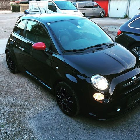 Schwarz metallic Gebraucht 2011 Abarth 500 Kleinwagen | 8.000 € - Bild 1/4