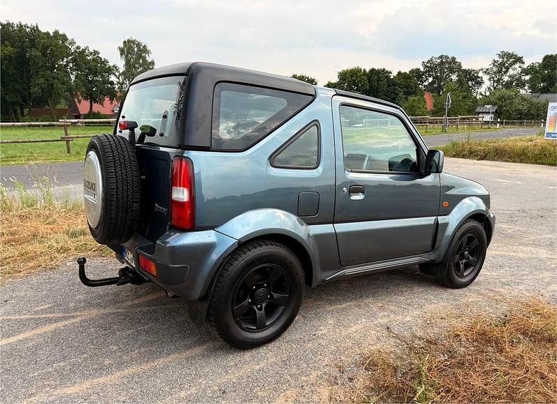 Blau Gebraucht 2007 Suzuki Jimny SUV | 8.000 € (Teuer) - Bild 1/4