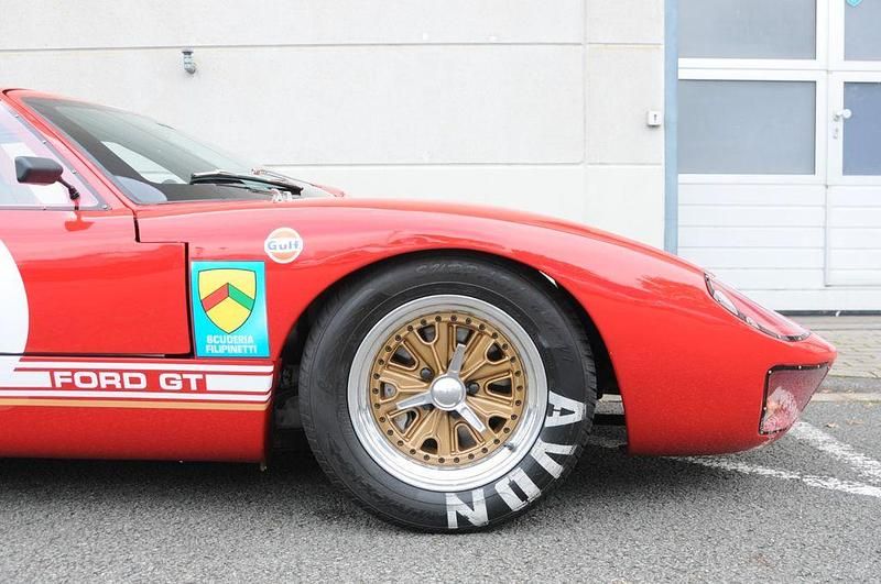 Rot Gebraucht 1985 Ford V8 Coupé | 99.500 € - Bild 1/4