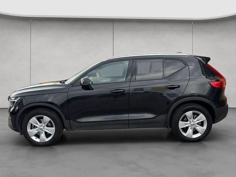 Gebraucht Volvo XC40 163 PS (119 kW) 2024 Schwarz SUV