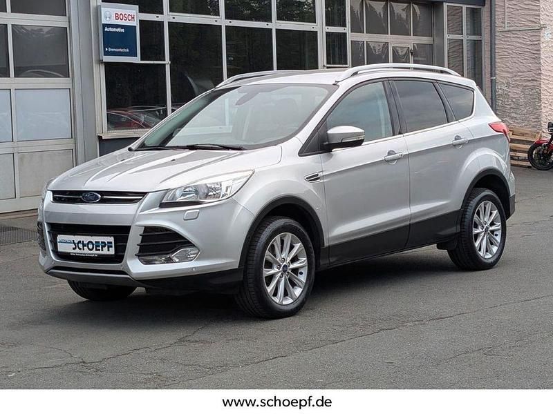 Silber Gebraucht 2015 Ford Kuga Titanium SUV | 10.890 € (Fairer Preis) - Bild 1/4