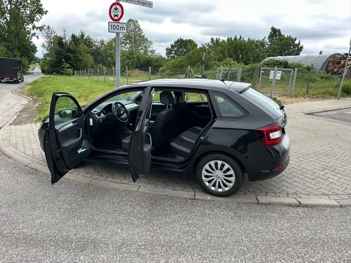 Gebraucht Skoda Rapid Ambition 110 PS (80 kW) 2019 Schwarz Kleinwagen