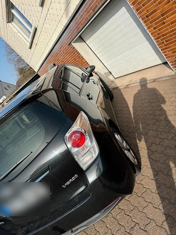 Gebraucht Toyota Verso 111 PS (81 kW) 2014 Schwarz Van / Kleinbus