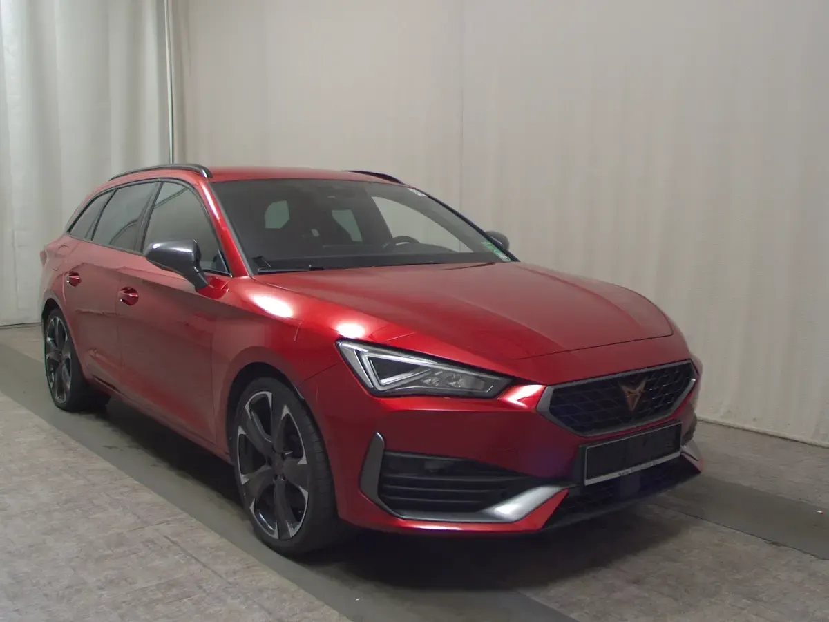 Usata Cupra Leon 245 CV (180 kW) 2022 Rosso Station wagon