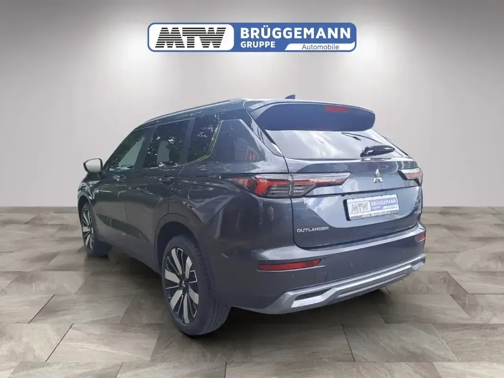Neu Mitsubishi Outlander P-HEV Intro Edition 306 PS (225 kW) 2025 Grau SUV