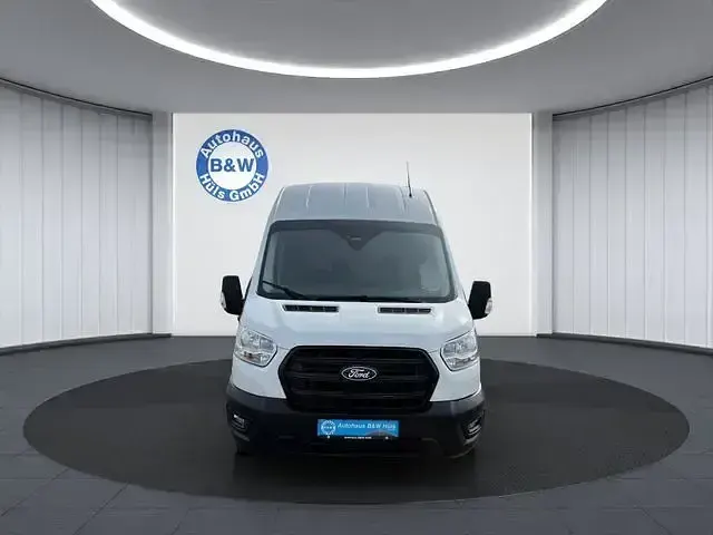 Używany Ford Transit Trend 131 KM (96 kW) 2025 Biały Minivan