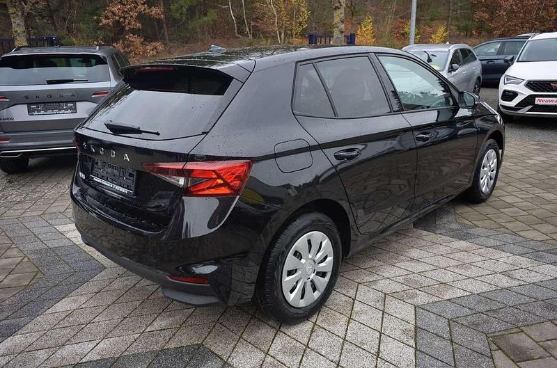 Neu Skoda Fabia 116 PS (85 kW) 2025 Black magic perleffect Limousine