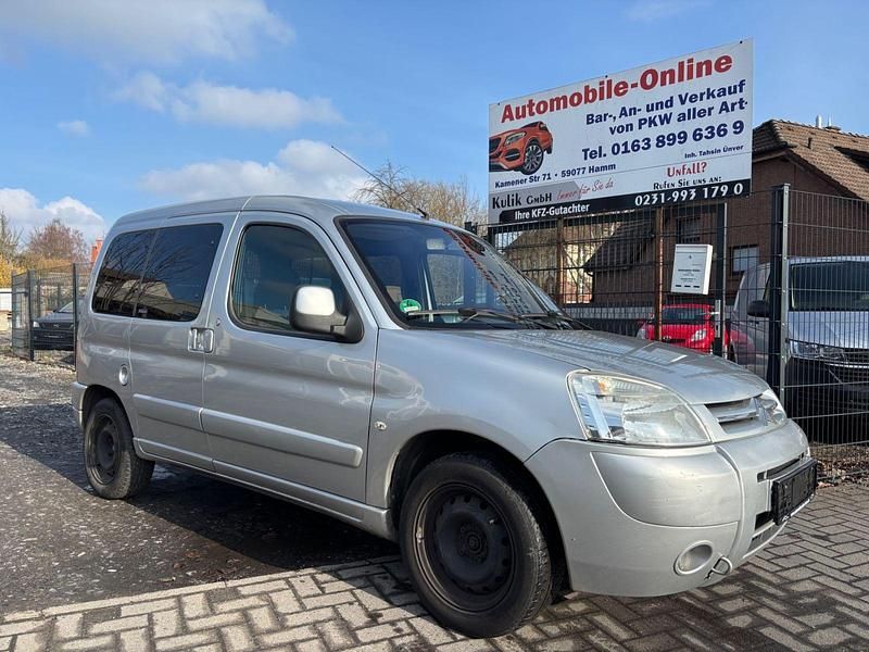 Gebraucht Citroën Berlingo 90 PS (66 kW) 2007 Silber Van / Kleinbus