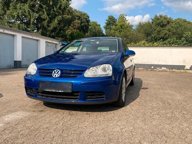 Blau Gebraucht 2005 VW Golf V Kleinwagen | 3.800 € (Fairer Preis) - Bild 1/4