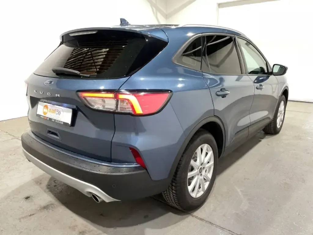 Gebraucht Ford Kuga Cool & Connect 190 PS (139 kW) 2021 Chrome blue (metallic) SUV