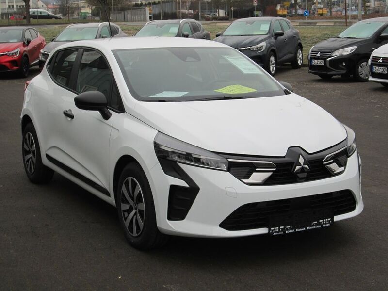 Gebraucht Mitsubishi Colt Basis 67 PS (49 kW) 2024 Weiß Limousine