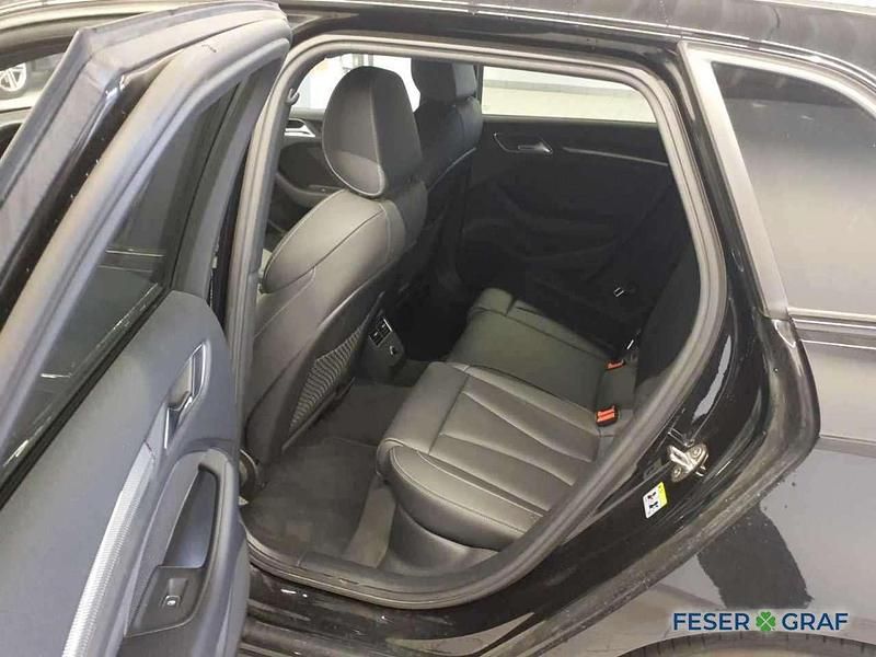 Gebraucht Audi RS3 Sport 400 PS (294 kW) 2018 Mythosschwarz metallic Limousine