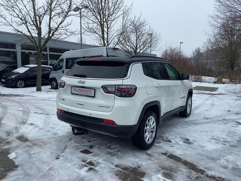 Gebraucht Jeep Compass Limited 131 PS (96 kW) 2022 Schwarz SUV