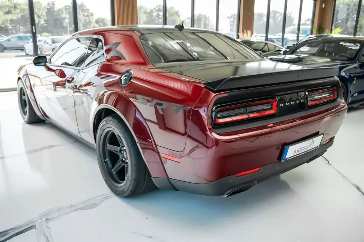 Używany Dodge Challenger 808 KM (594 kW) 2021 Czerwony Coupe