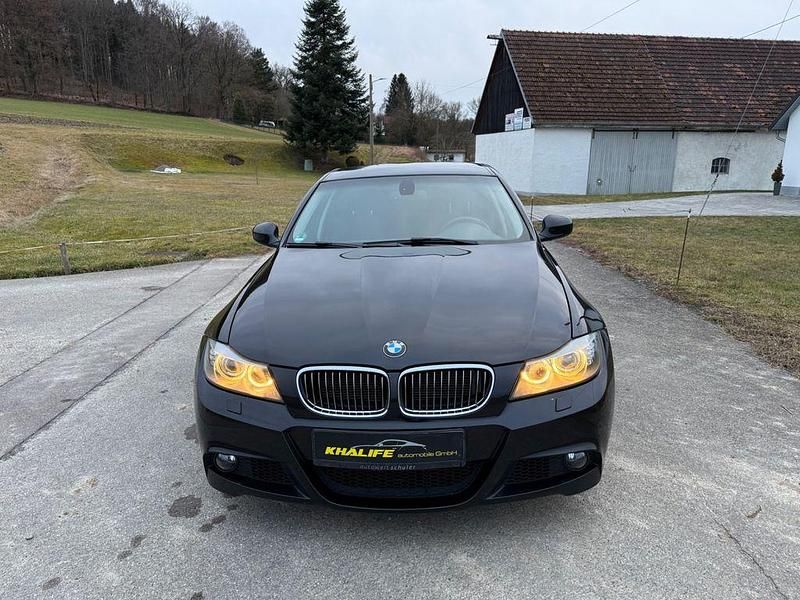 Gebraucht BMW 318 Comfort Edition 143 PS (105 kW) 2011 Schwarz Limousine