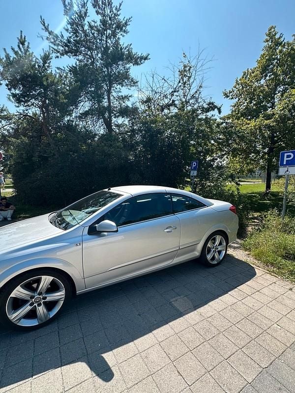 Silber Gebraucht 2008 Opel Astra Cabriolet Cabrio | 2.800 € (Guter Preis) - Bild 1/4