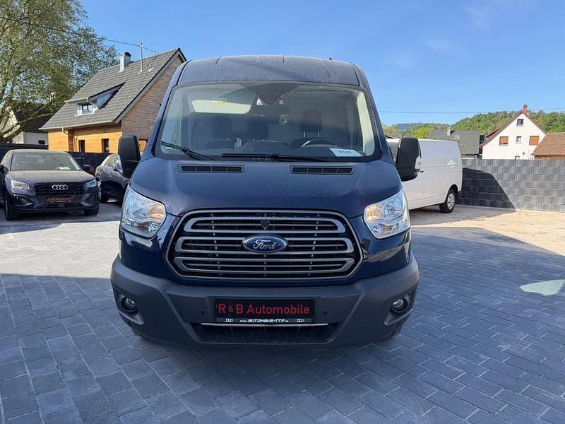 Gebraucht Ford Transit Trend 170 PS (125 kW) 2016 Blazer blue Limousine