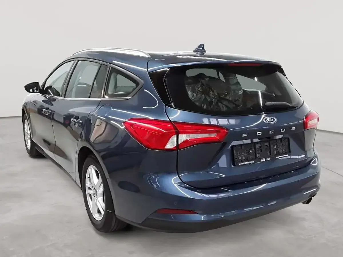Gebraucht Ford Focus Cool & Connect 120 PS (88 kW) 2021 Chromablau metallic Kombi