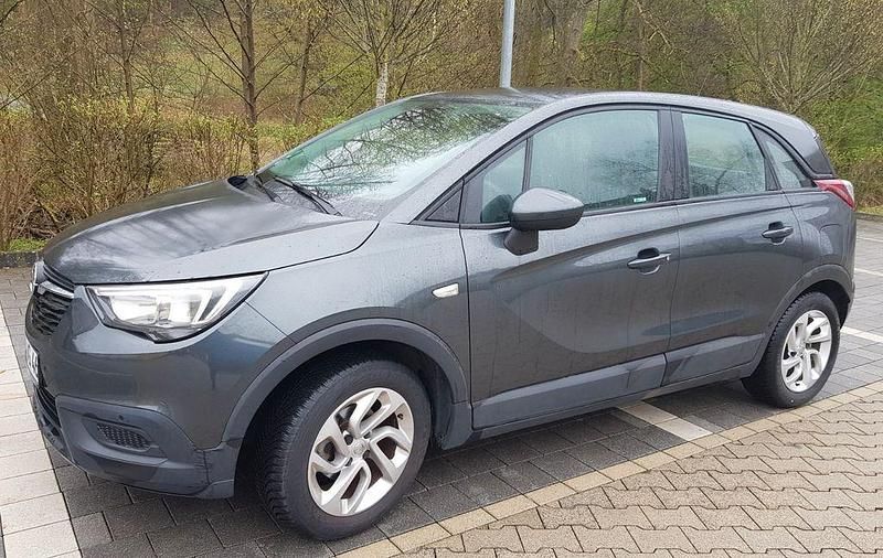 Grau Gebraucht 2017 Opel Crossland Edition SUV | 11.299 € (Fairer Preis) - Bild 1/4