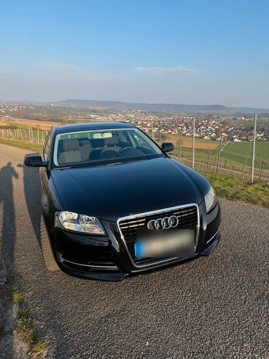 Używany Audi A3 105 KM (77 kW) 2012 Czarny Hatchback