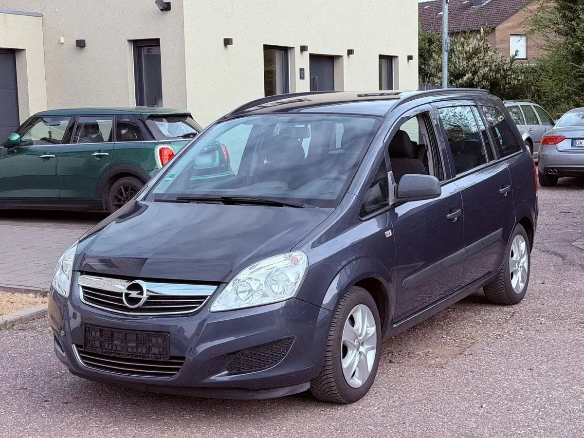 Gebraucht Opel Zafira 140 PS (102 kW) 2010 Blau Van / Kleinbus