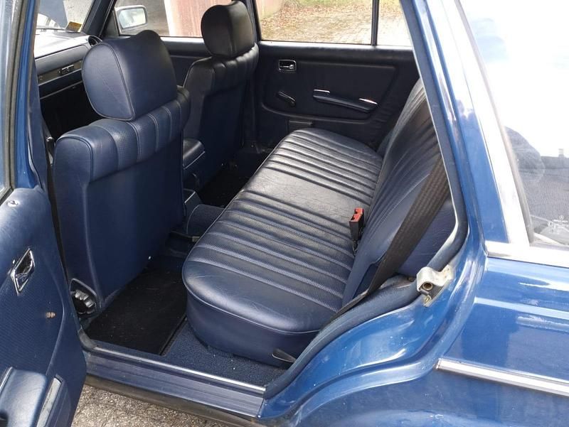 Gebraucht Mercedes E230 136 PS (100 kW) 1983 Kombi