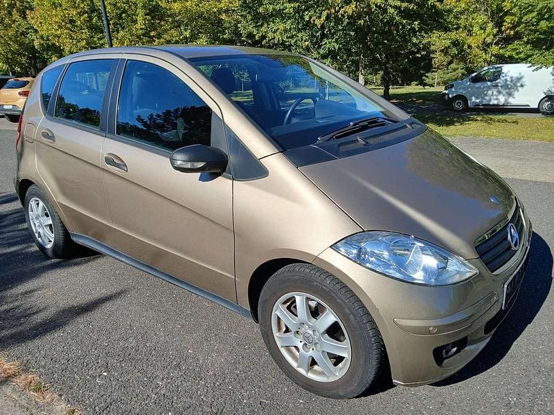 Beige Gebraucht 2006 Mercedes A150 Classic Limousine | 4.950 € (Guter Preis) - Bild 1/4