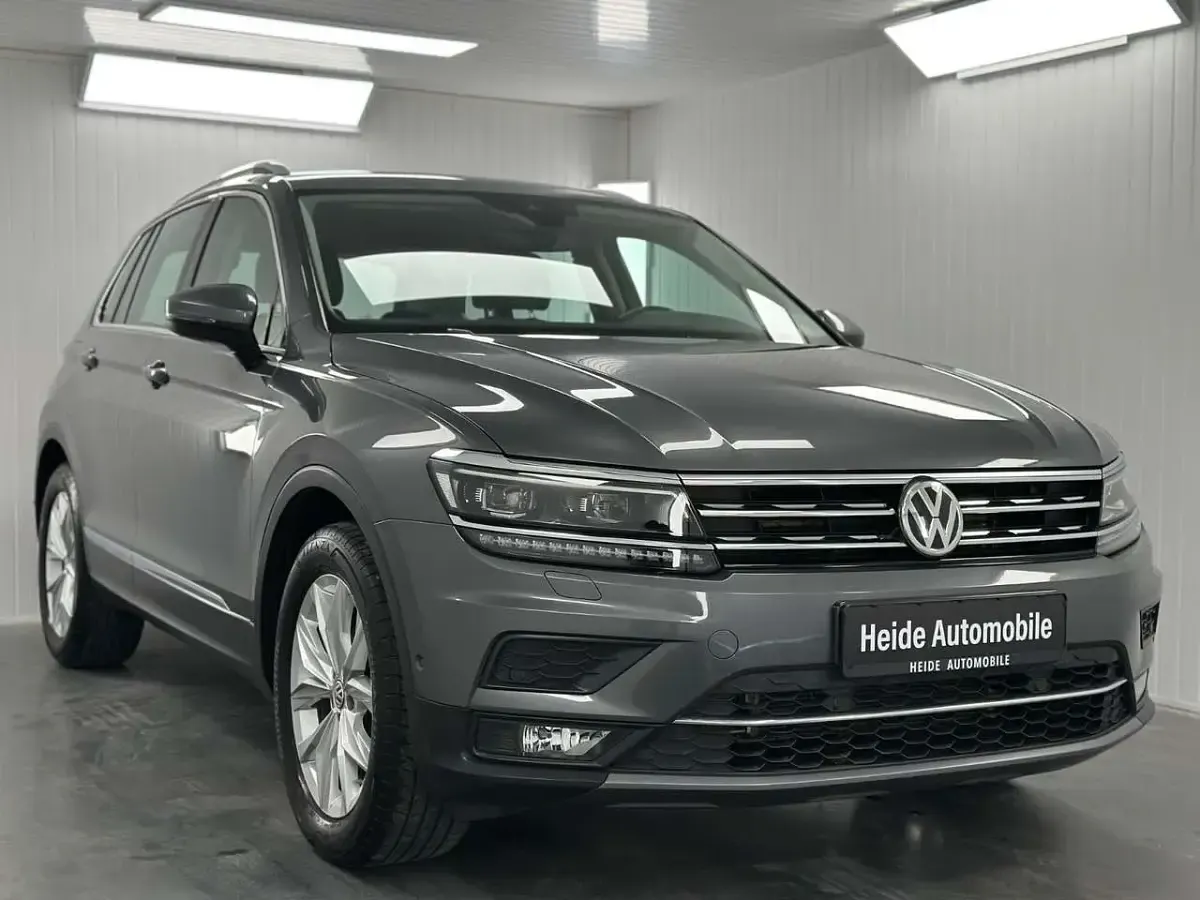 Gebraucht VW Tiguan Highline 150 PS (110 kW) 2019 Grau SUV