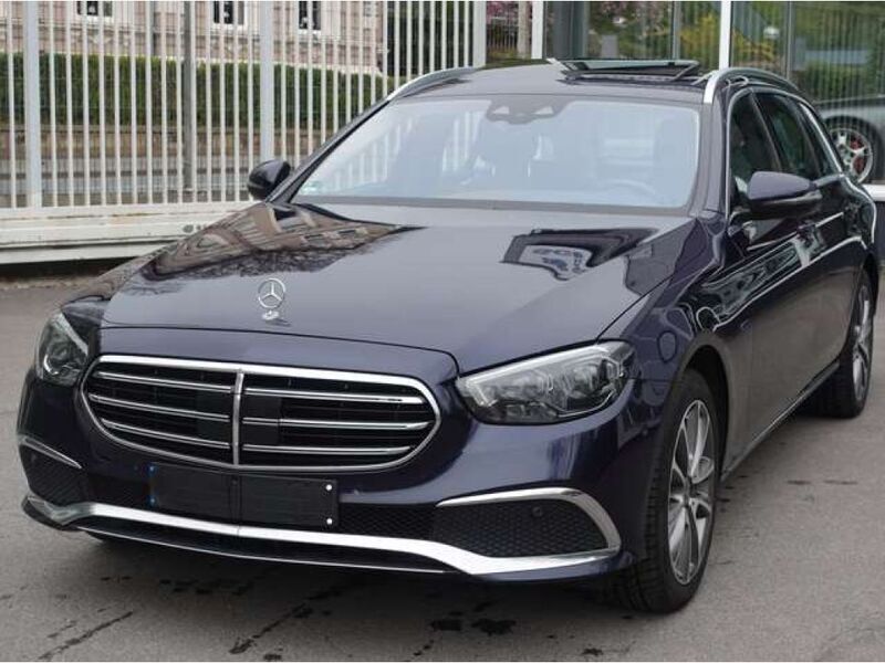 Cavansitblau metalliclack Gebraucht 2020 Mercedes E300 Business Kombi | 23.950 € (Fairer Preis) - Bild 1/4