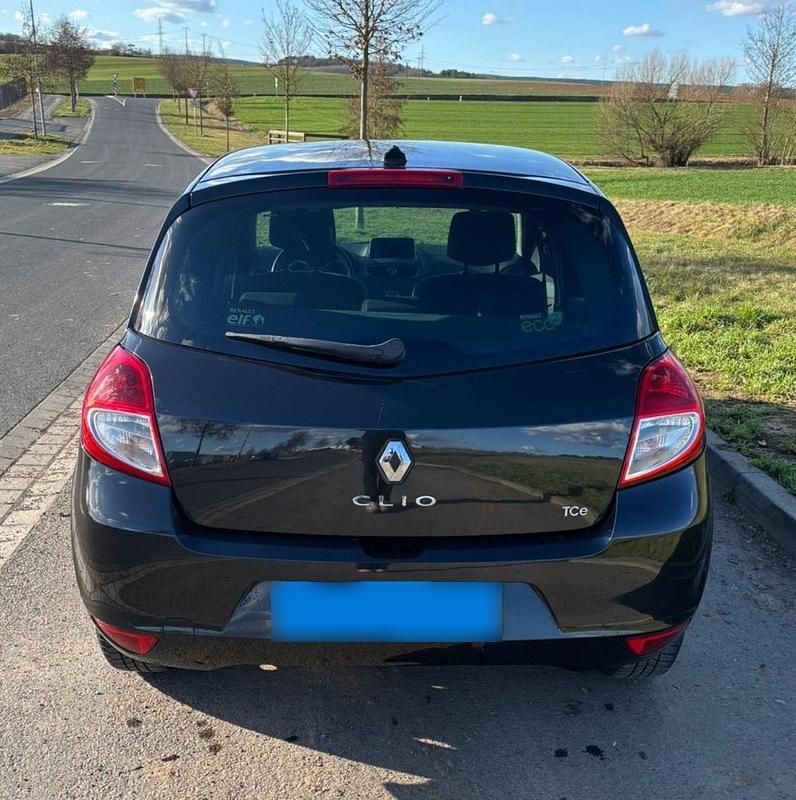 Gebraucht Renault Clio III 103 PS (75 kW) 2011 Schwarz Kleinwagen